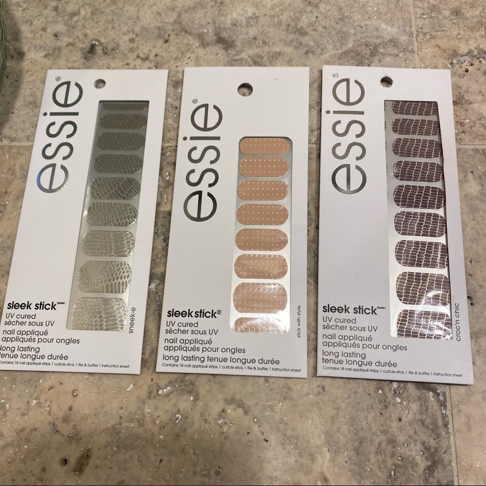 Essie‎ press on gel manicure UV cure set of three sleek stick design print